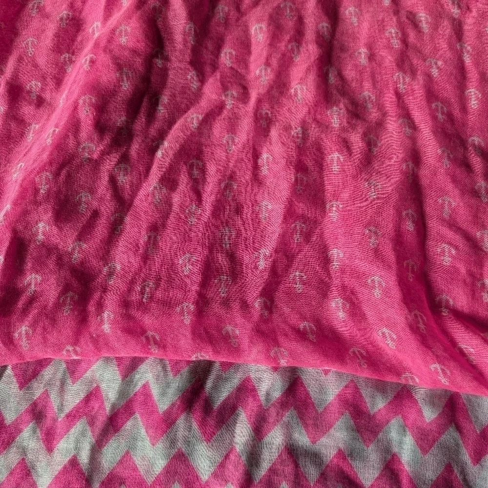 EUC Rue21 Pink White Infinity Scarf O/S